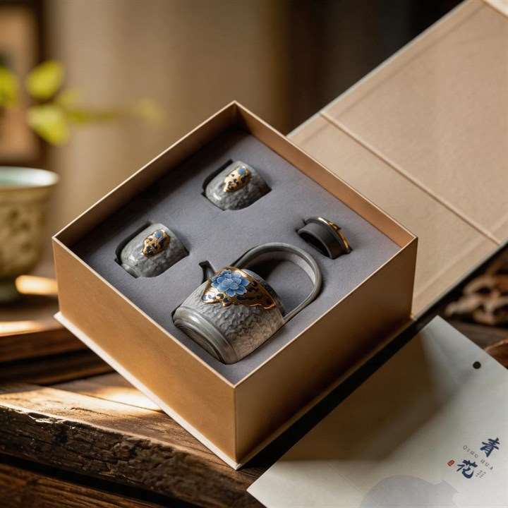Blue Silver Teapot Set
